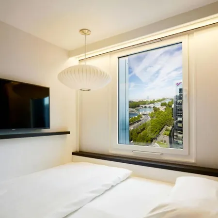 Hotel Citizenm Gare De Lyon 4*